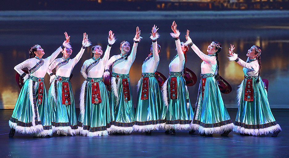 2026 Starry Carnival" Chinese New Year Gala