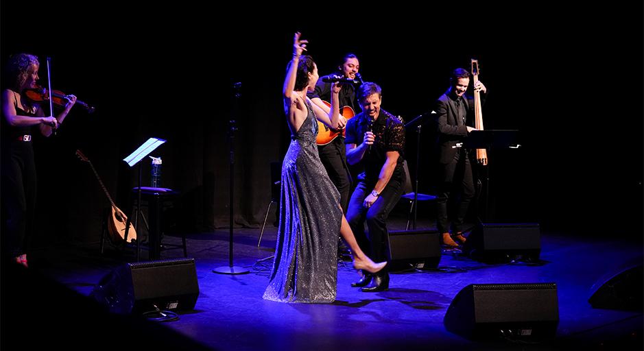 Zoy Frangos and band performing at The Round